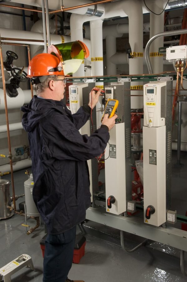 Fluke 179 Multimeter Review Exploring Accuracy and Features for Electrical Testing Pros Fluke 179 Multimeter Review Exploring Accuracy and Features for Electrical Testing Pros