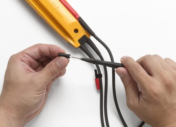 Fluke T5-600 Electrical Voltage Tester Review reveals accuracy durability features Fluke T5-600 Electrical Voltage Tester Review reveals accuracy durability features