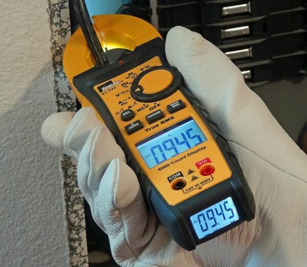 IDEAL 61-747 TightSight Digital Clamp Meter Review Accurate Industrial Electrical Tester IDEAL 61-747 TightSight Digital Clamp Meter Review Accurate Industrial Electrical Tester
