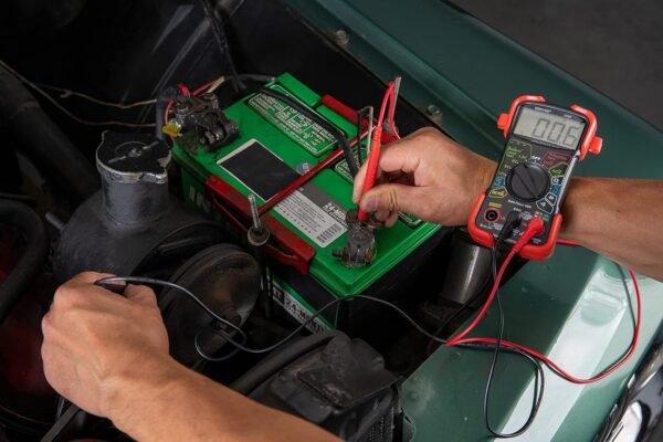 Innova 3320 Auto-Ranging Multimeter Review Accurate Automotive and Household Electrical Tester Innova 3320 Auto-Ranging Multimeter Review Accurate Automotive and Household Electrical Tester